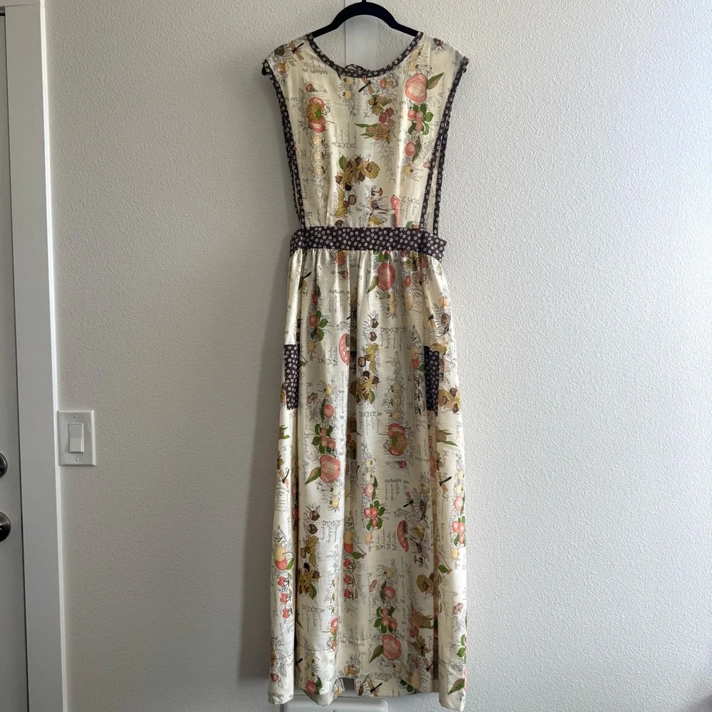 Vintage Floral Fruit Mushroom Print Apron Dress Tie Back Trad Cooking Cottage - Picture 2 of 13